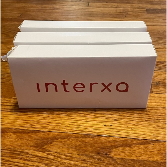 NIB Pop It Purse 8.5in X 4in X 1.25in - Picture 2 of 3